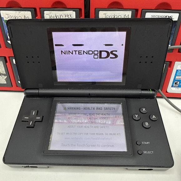 Nintendo DS Lite Black Console Bundle + 25 Games + Original Charger Tested - Picture 6 of 10